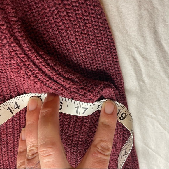 Sonoma Large Burgundy Knit V-Neck Sweater Nautical Buttons PRELOVED - Picture 6 of 10